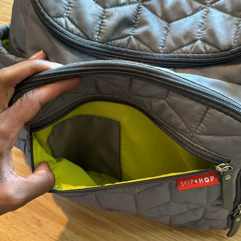Skip Hop Diaper Bag * flawed